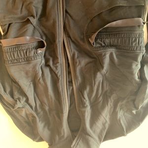 Lululemon active wear sweater